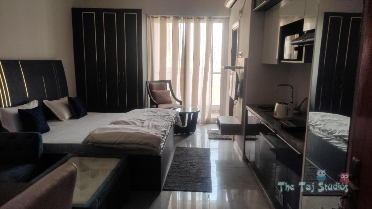 Taj Studios-Serviced Studio Apartment Noida Kültér fotó